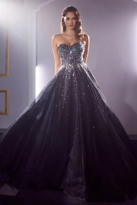 Cinderella Divine CB114: A Voluminous Evening Gown for Enchanting Occasions