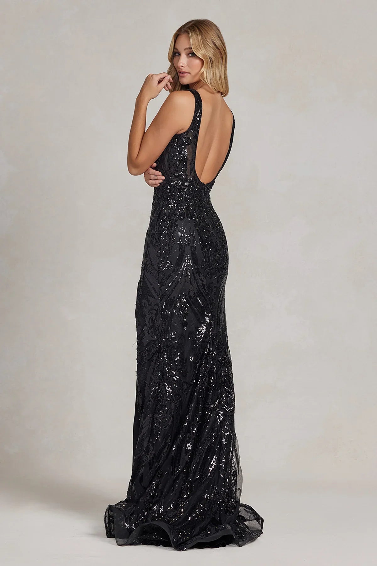 **Nox Anabel's Regal Masterpiece: Shimmering Elegance for Unforgettable Occasions**