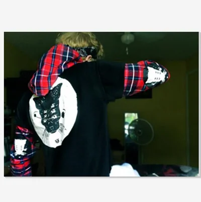 REVIEW FOR GOTHIC CAT PRINT FAKE TWO PIECES HOODIE SWEATER YV5082